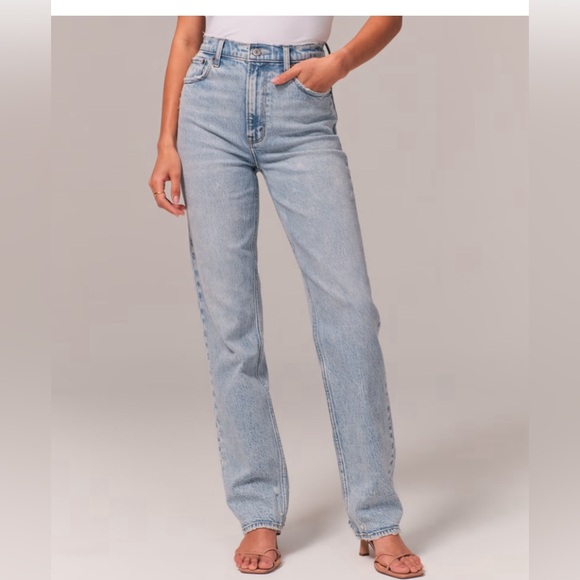 Abercrombie & Fitch Denim - Abercrombie and Fitch The 90’s Slim Straight Ultra High Rise Jeans size 4